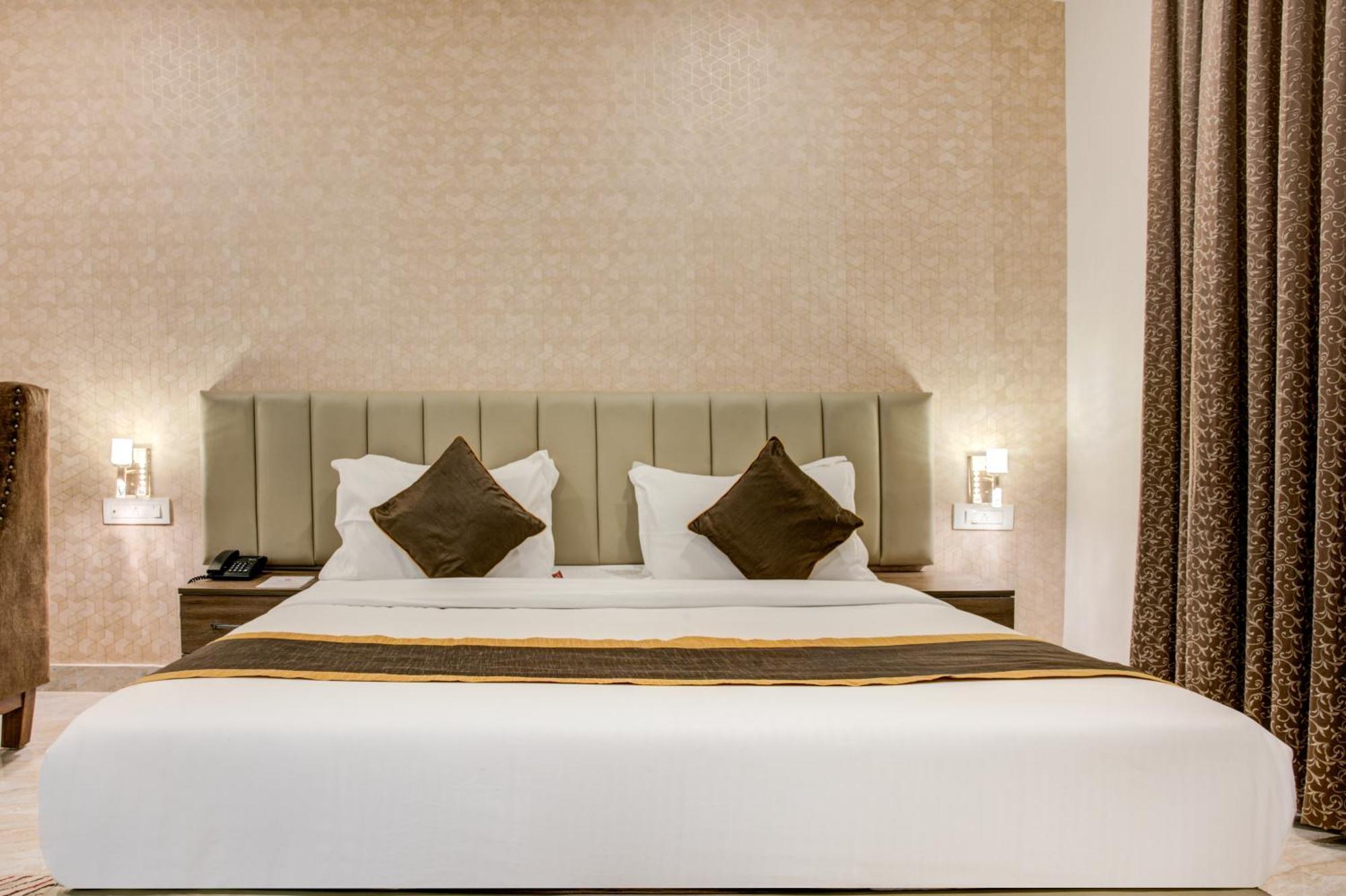 Yelahanka Hotel Sterling Inn Bangalore International Airport מראה חיצוני תמונה