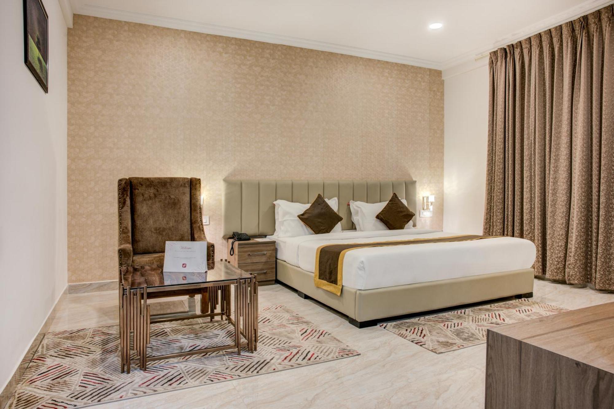Yelahanka Hotel Sterling Inn Bangalore International Airport מראה חיצוני תמונה