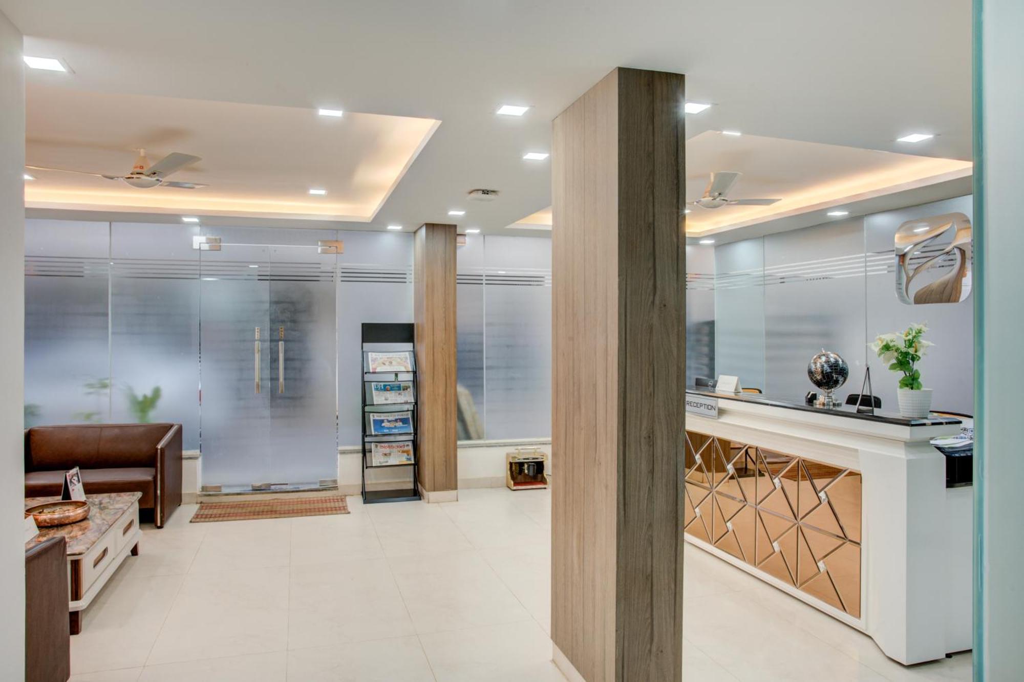 Yelahanka Hotel Sterling Inn Bangalore International Airport מראה חיצוני תמונה