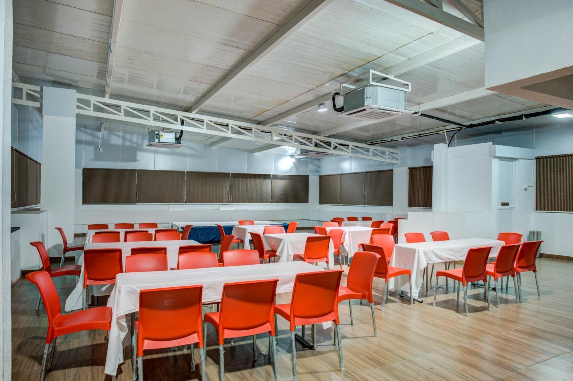 Yelahanka Hotel Sterling Inn Bangalore International Airport מראה חיצוני תמונה
